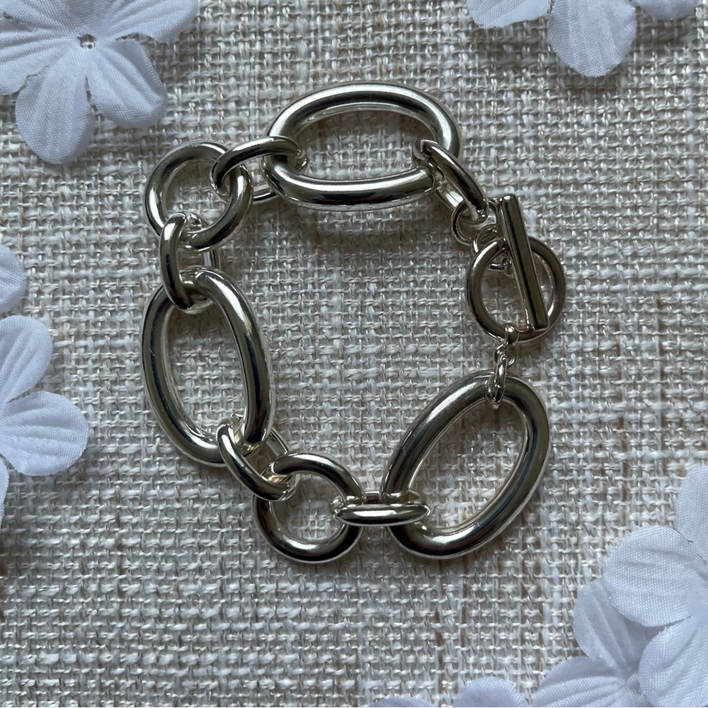Link Bracelet 7” SilverTone Toggle Closure